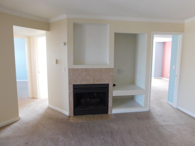 Building Photo - 3 Bed | 2 Bath | 1,264 sq ft | Littleton, CO  **Available Mid August**