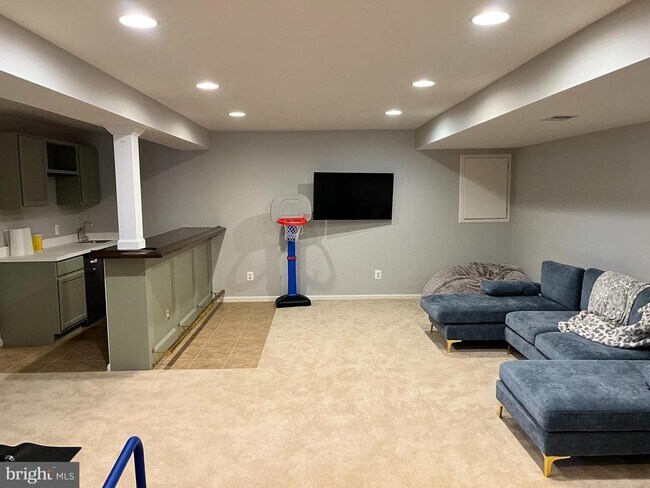 Building Photo - 20611 Coppersmith Dr