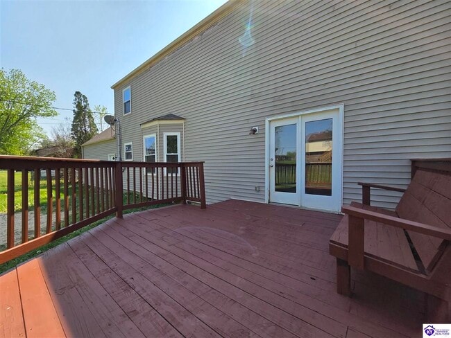 Building Photo - 888 N Woodland Dr