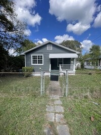 Building Photo - 2601 E 41st St