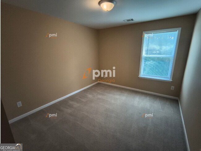 Building Photo - 350 Fairmont Way