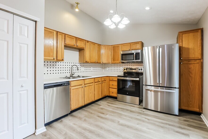 Building Photo - 5842 Kiah Ct