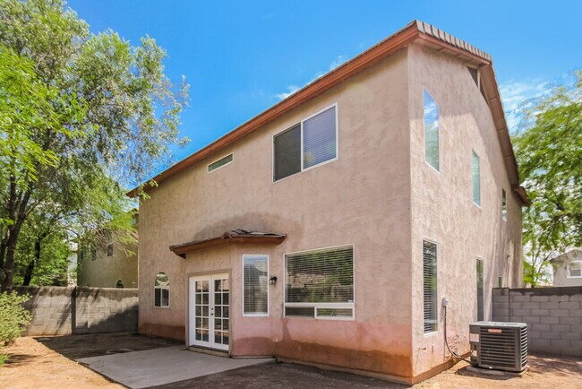 Building Photo - 2656 S 89th Ave