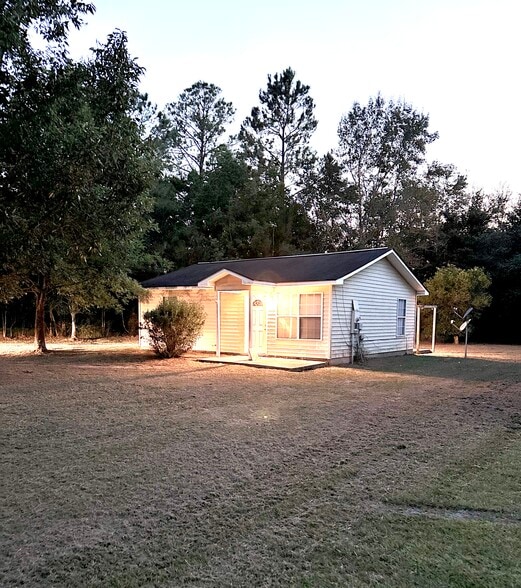 Primary Photo - 10009 Flintridge Dr