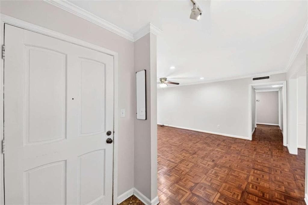 Building Photo - 159 Elysian Way NW