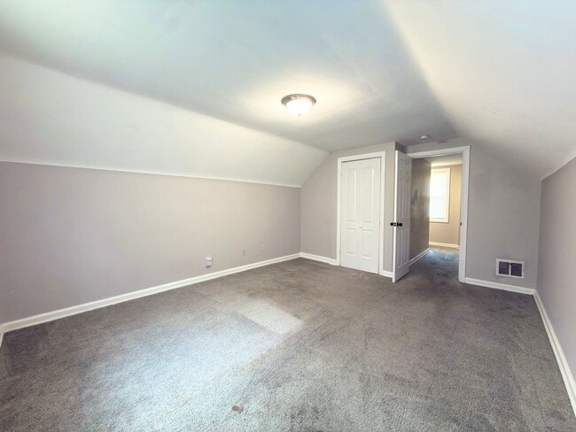Building Photo - 1708 Hunt Rd