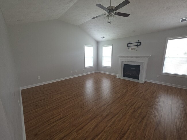 Building Photo - 221 Audubon Dr