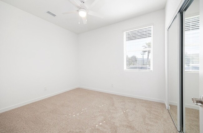 Building Photo - 1/2 Off First Month's Rent - New Construct...