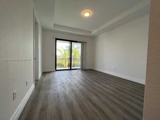 Building Photo - 11539 SW 13th Dr