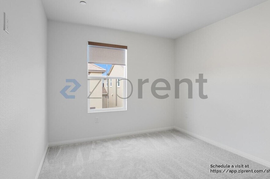 Building Photo - 8554 Midway Ln