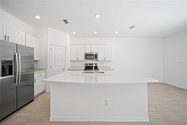 Building Photo - 2085 Hallier Cv