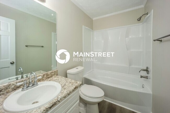 Building Photo - 3 Bedroom Pet-Friendly Home in FAYETTEVILLE, GA with Main Street Renewal