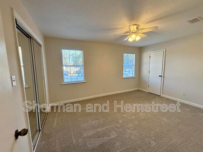 Building Photo - 4391 Ridge Valley Dr