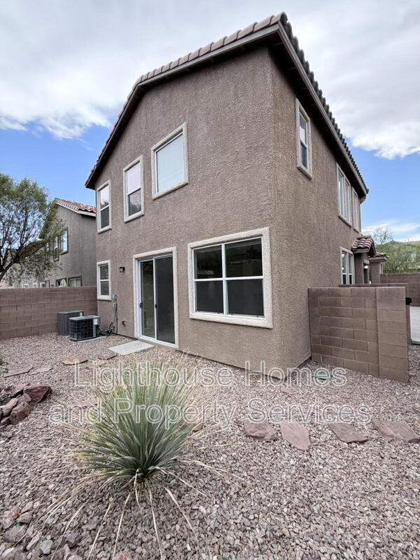 Building Photo - 9118 Wine Cellar Ave