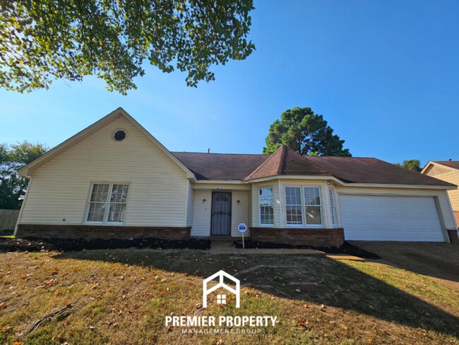 Primary Photo - 6617 Rocky Park Dr