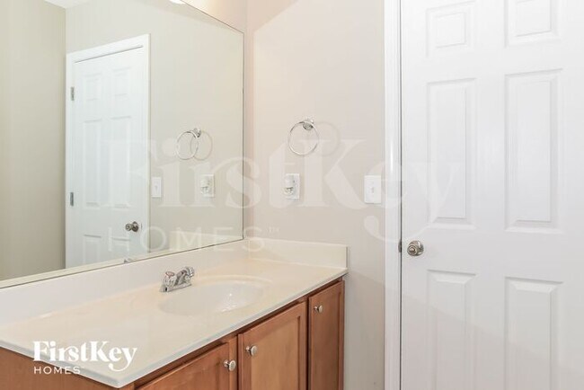 Building Photo - 4673 Beau Point Ct SW