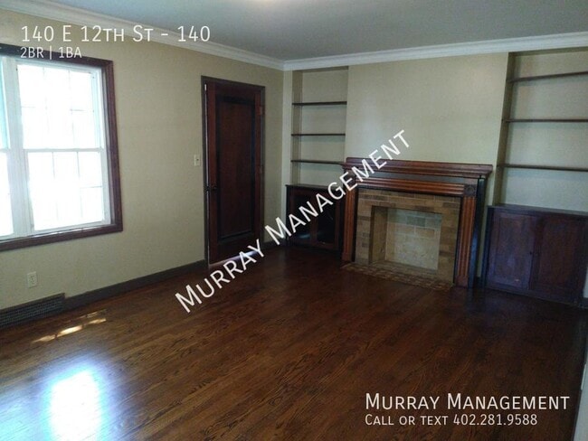 Building Photo - 140 E 12th St