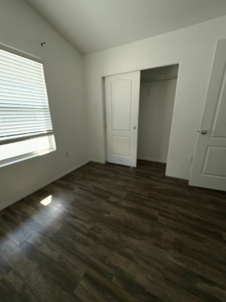 Building Photo - 435 E Gardena Blvd