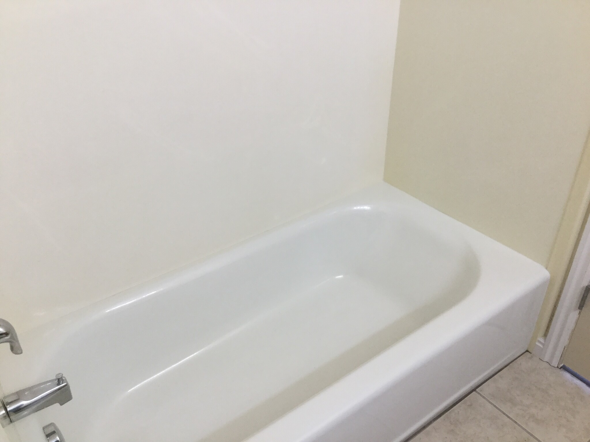 Building Photo - 479 Raven Way
