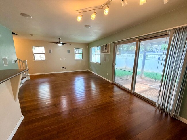 Building Photo - Spacious 3-Bedroom Townhome in Nohona at Mililani Mauka Available Now!
