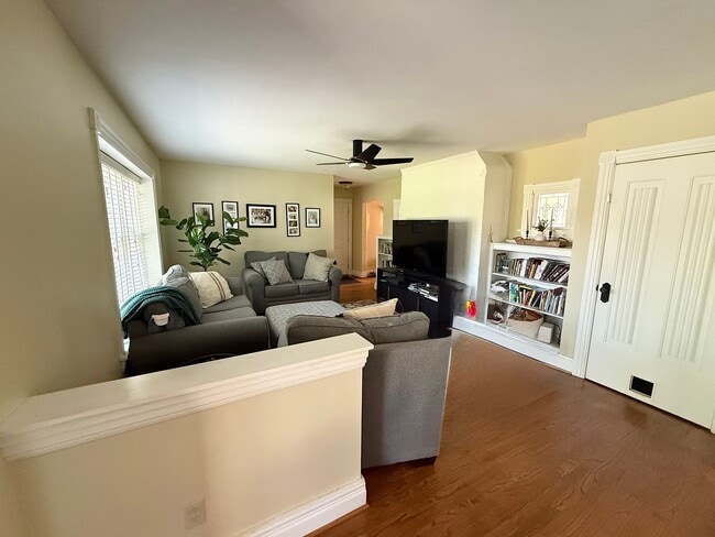 Building Photo - 45800 W Ann Arbor Trail