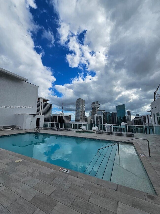 Building Photo - 133 NE 2nd Ave