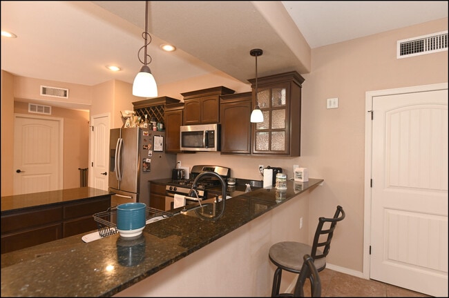 Building Photo - 14365 Valley Light Ct