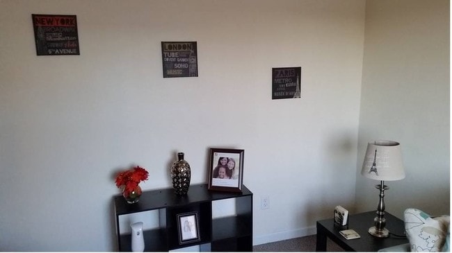 Interior Photo - Mitchell Pointe