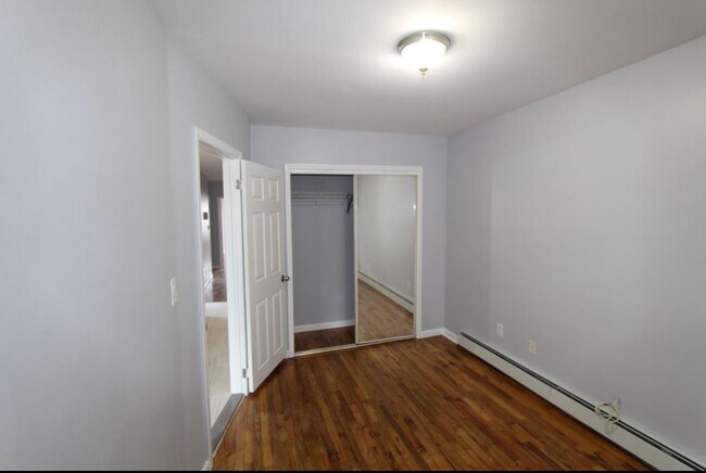 Building Photo - 48 W 55th St