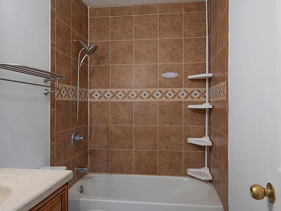 Building Photo - 3514 Glory Cir