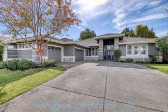 Building Photo - Modern, Single-story Home, in Exclusive Gated Golf course Community - Heritage at Diamond Oaks.