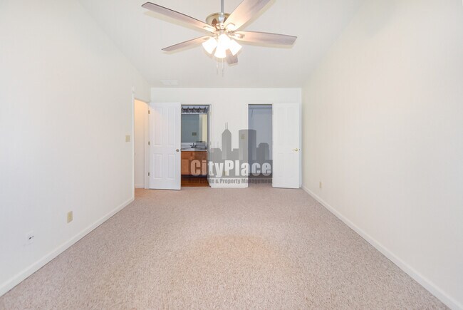 Building Photo - 263 Brooks Bend