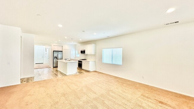 Building Photo - Lovely Two Story Home in the Newer Communi...