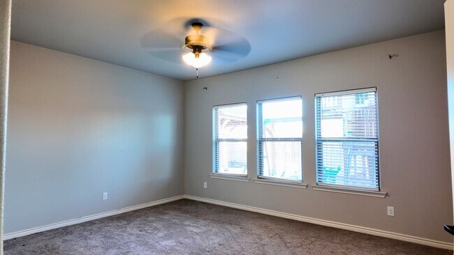 Building Photo - 5704 Winchester Ave