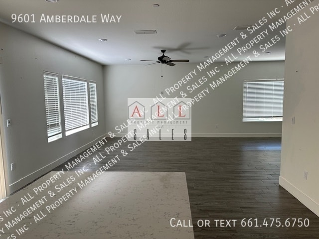 Building Photo - 9601 Amberdale Wy