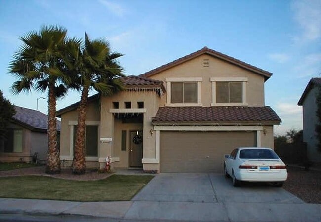 Primary Photo - Great Open Floor Plan Near Stadium!