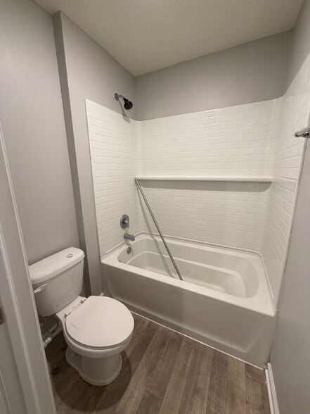 Building Photo - 7214 Griffon Ln