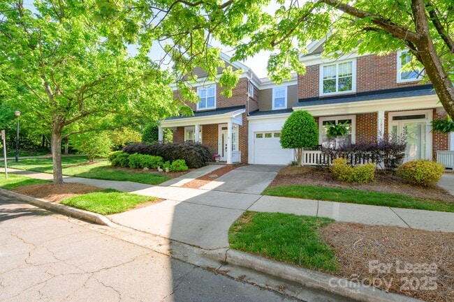 Building Photo - 18524 Mizzenmast Ave