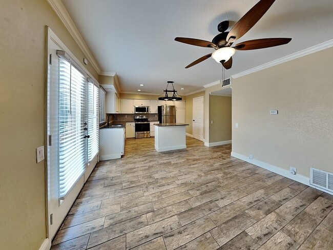Building Photo - 12012 Leisure Dr
