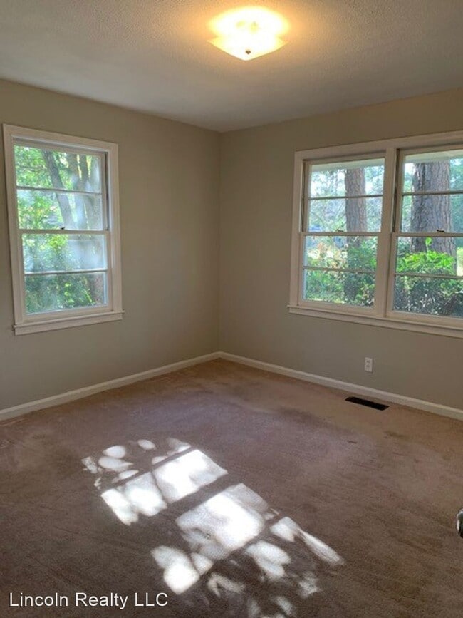 Building Photo - 3 br, 2 bath House - 2905 Northfield Lane*