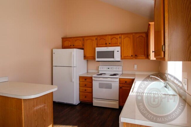 Building Photo - Comfortable 3Bd/2Ba/2Car Home in Papillion