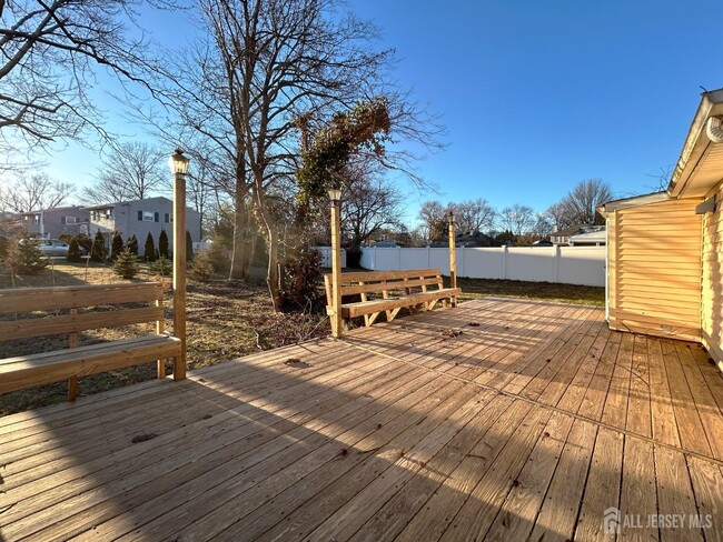 Building Photo - 122 Vineyard Rd