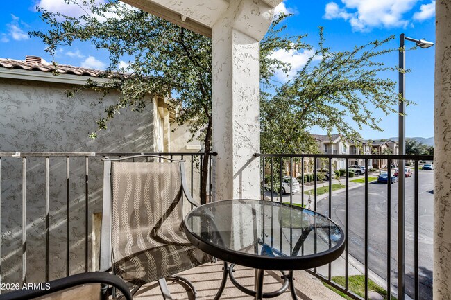 Building Photo - 1516 E Mobile Ln