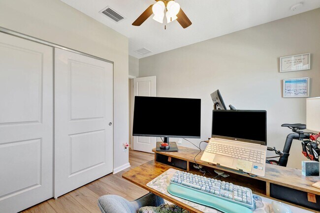 Building Photo - 10696 SW Estella Ln