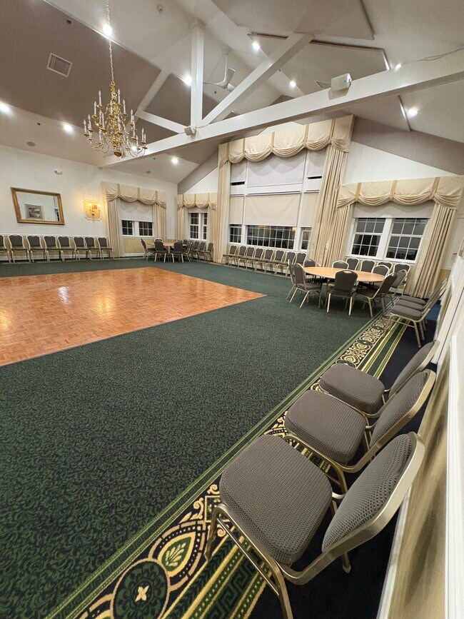 Building Photo - 950 Nathaniel Trail