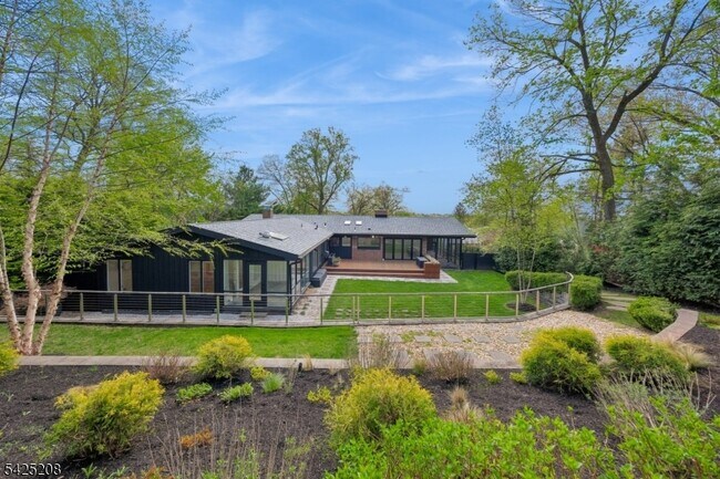 Building Photo - 293 Wyoming Ave