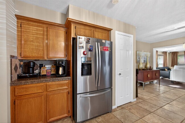 Building Photo - 19115 Keyturn Ln