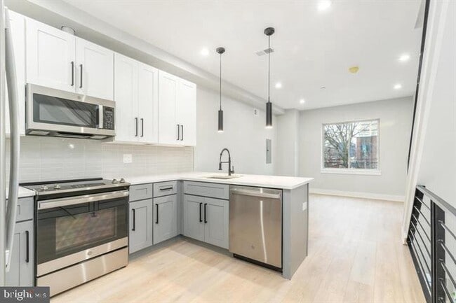 Building Photo - 2022 N 3rd St