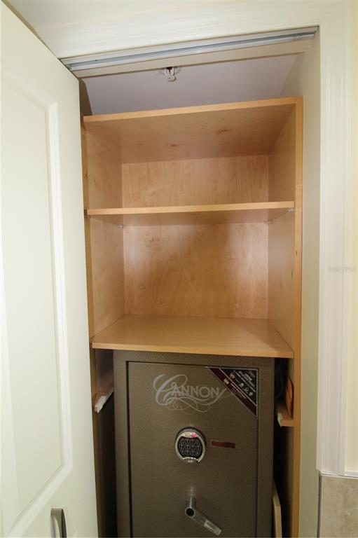 Building Photo - 988 Blvd of the Arts