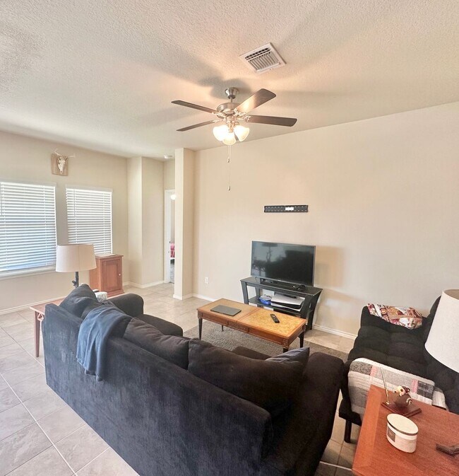 Building Photo - Beautiful 4 Bed Home in Copperas Cove! AVAILABLE SOON !